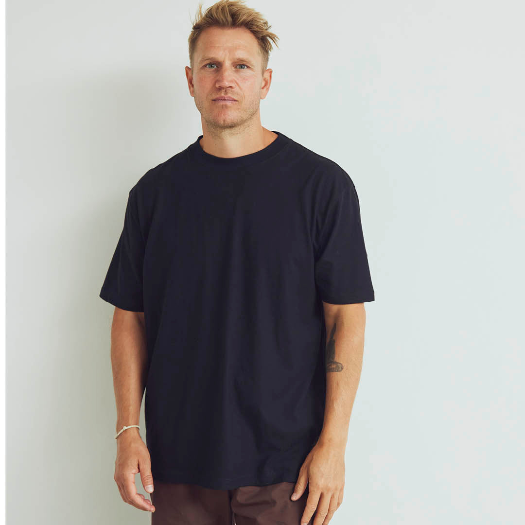 Conservandum Box fit T-shirt med rund hals T-shirt Black 019400706