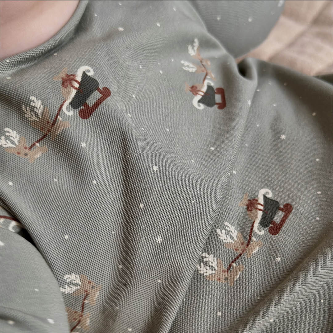 müsli CHRISTMAS bluse med juleprint Langærmet bluse Shadow/ Deep green/ Balsam cream 690000316