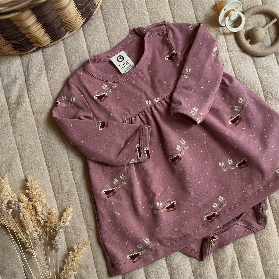 müsli CHRISTMAS bodykjole med juleprint Kjoler Nostalgia rose/ Cabernet/ Balsam cream 690000315