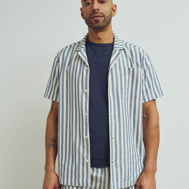 Conservandum HERRE STRIPE WOVEN skjorte T-shirt Blue / White 690000274