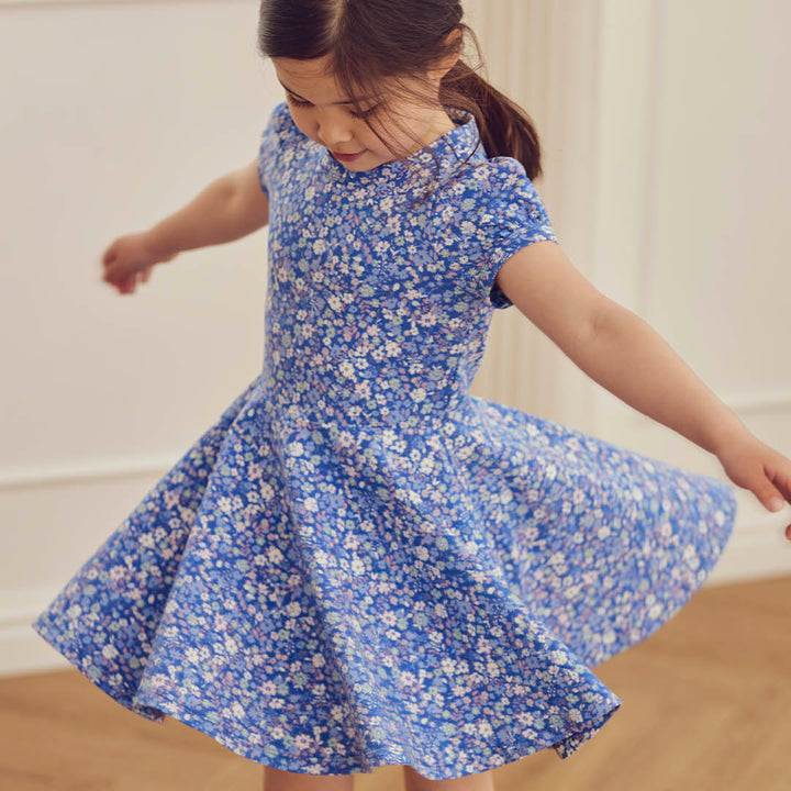 müsli PRIMROSE swing kjole med blomsterprint Kjoler Azure blue/ Nectar/ Tofu 690000307