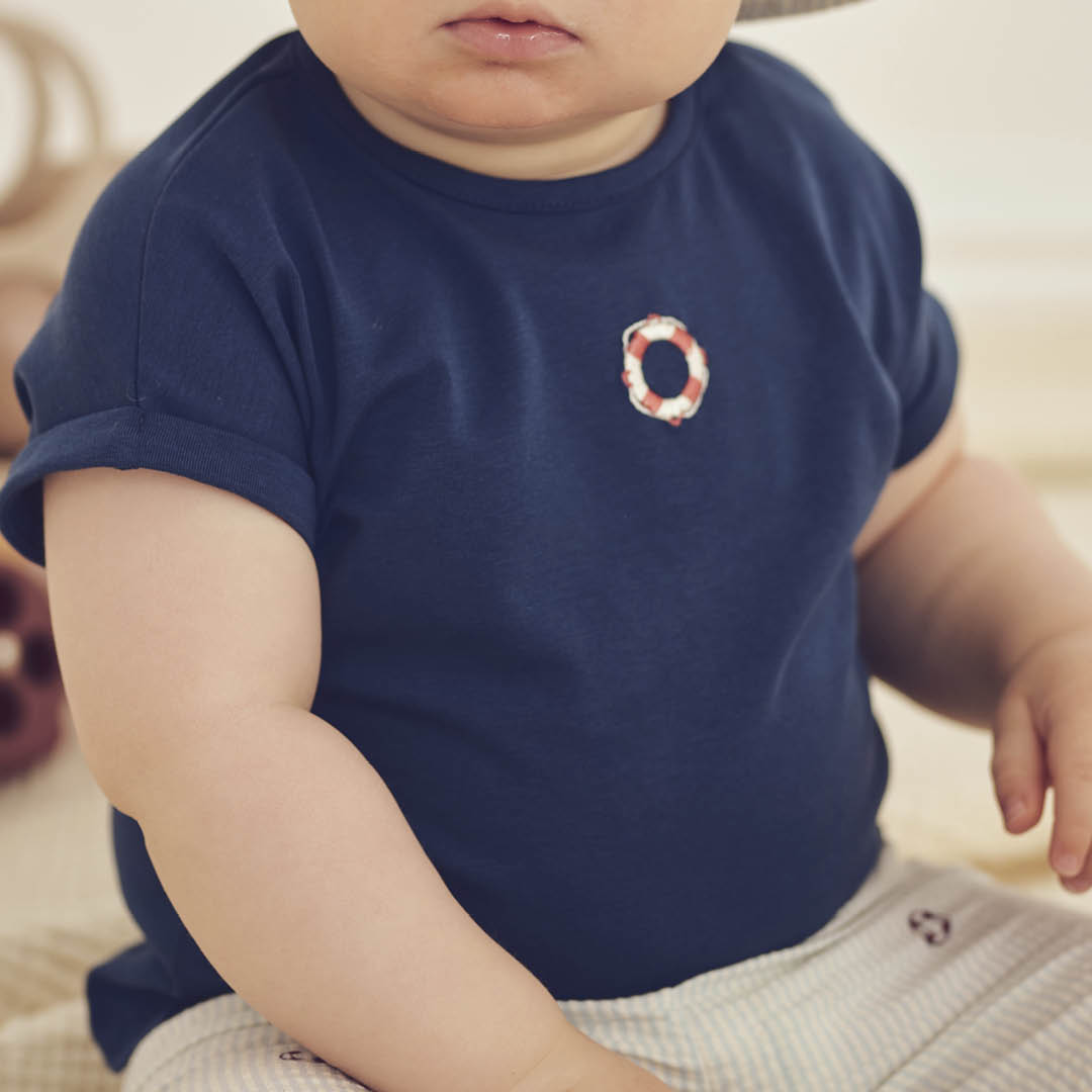 müsli SEERSUCKER T-shirt med redningskrans T-shirt Navy 019403101